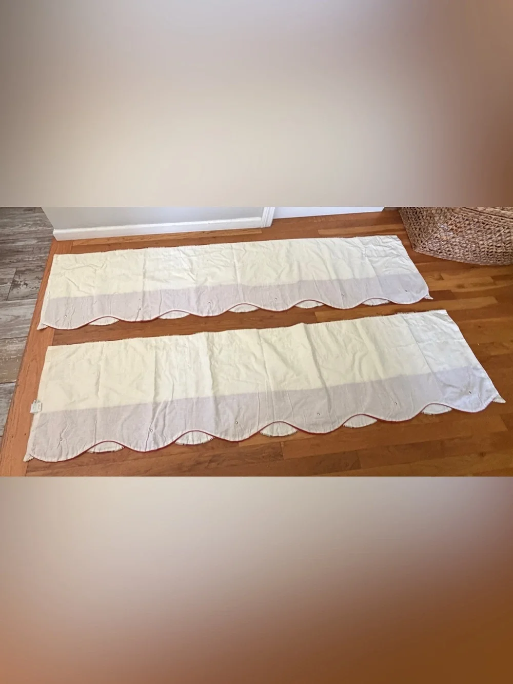 Waverly Capulet Striped Scalloped Valances 76” Red Green Lined Set of 2